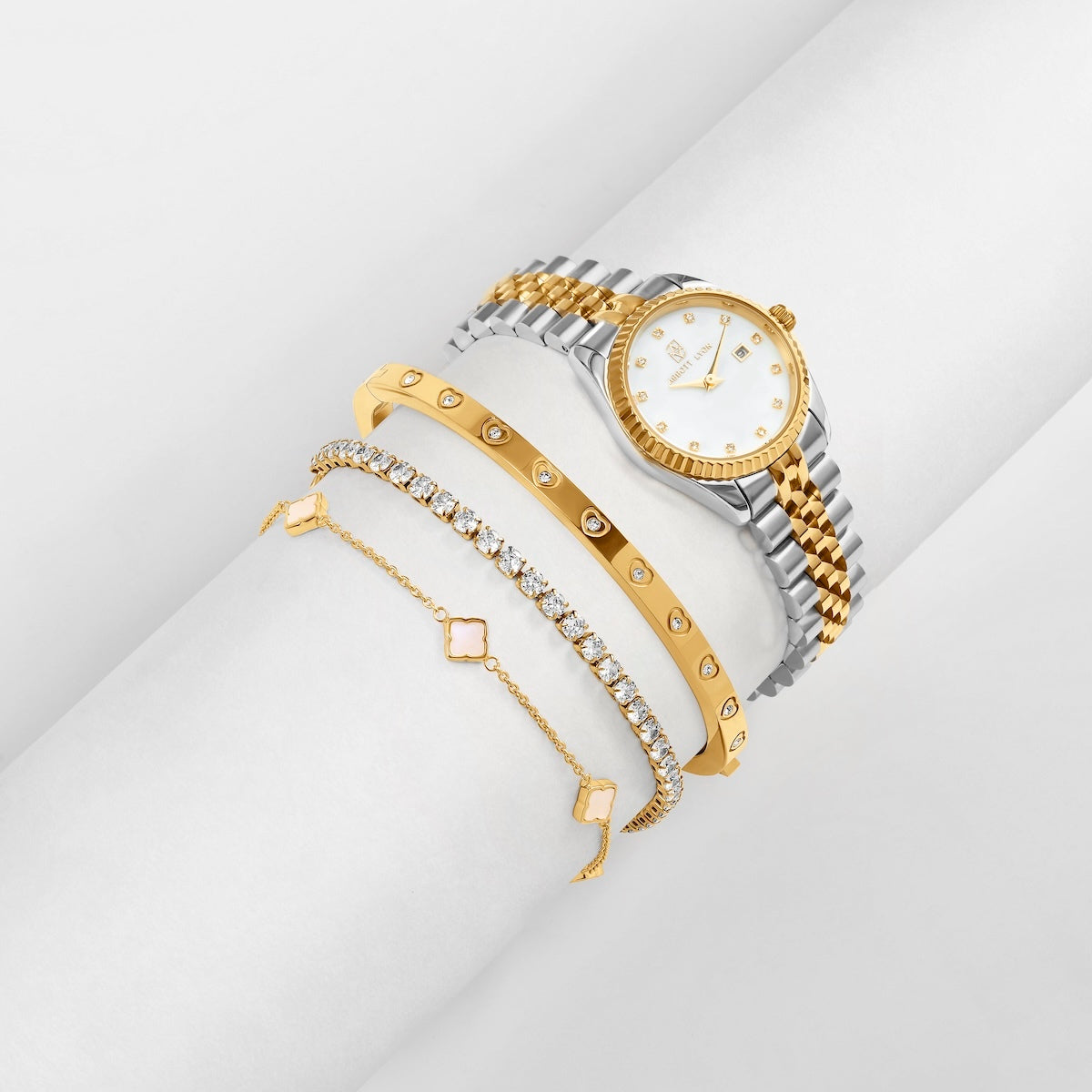 NIB Gold and White Heart-Embellished Watch and Bracelet Set Juicy Couture Gold Wristwatches for sale | eBay main image 2