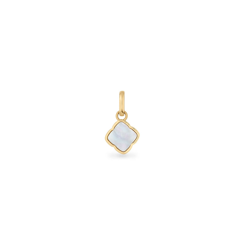 Pearl Clover Pendant (Gold)