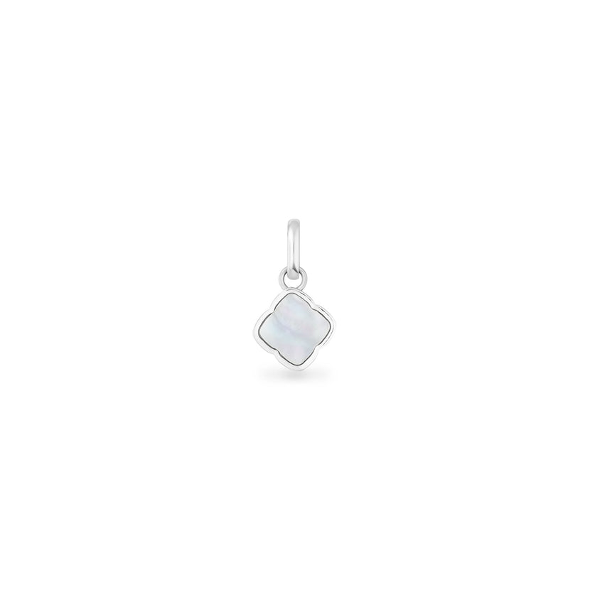 Pearl Clover Pendant (Silver)