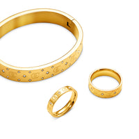 Own Way Statement Monogram Ring (Gold)