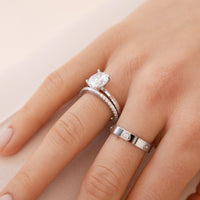 Oval Cut Solitaire Ring (Silver)