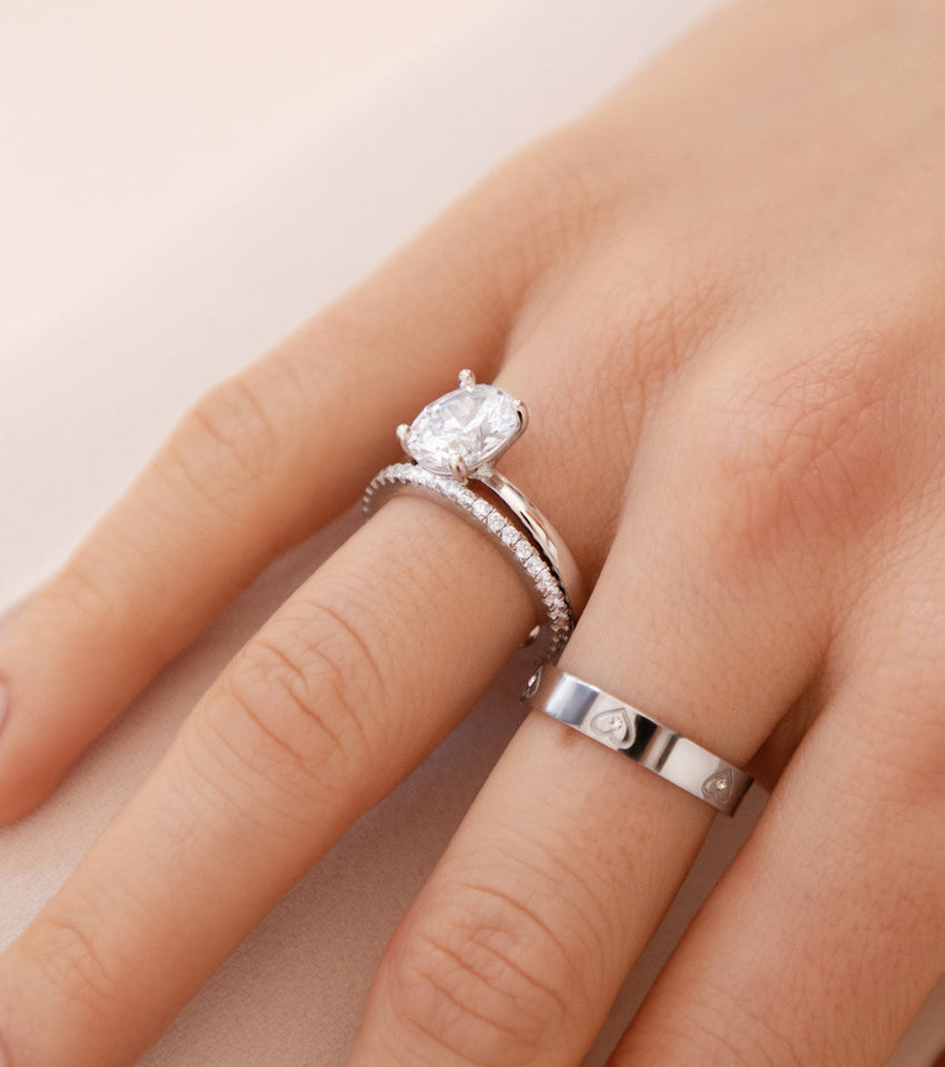 Oval Cut Solitaire Ring 2ct (Silver)