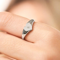 Small Heart Signet Ring (Silver)