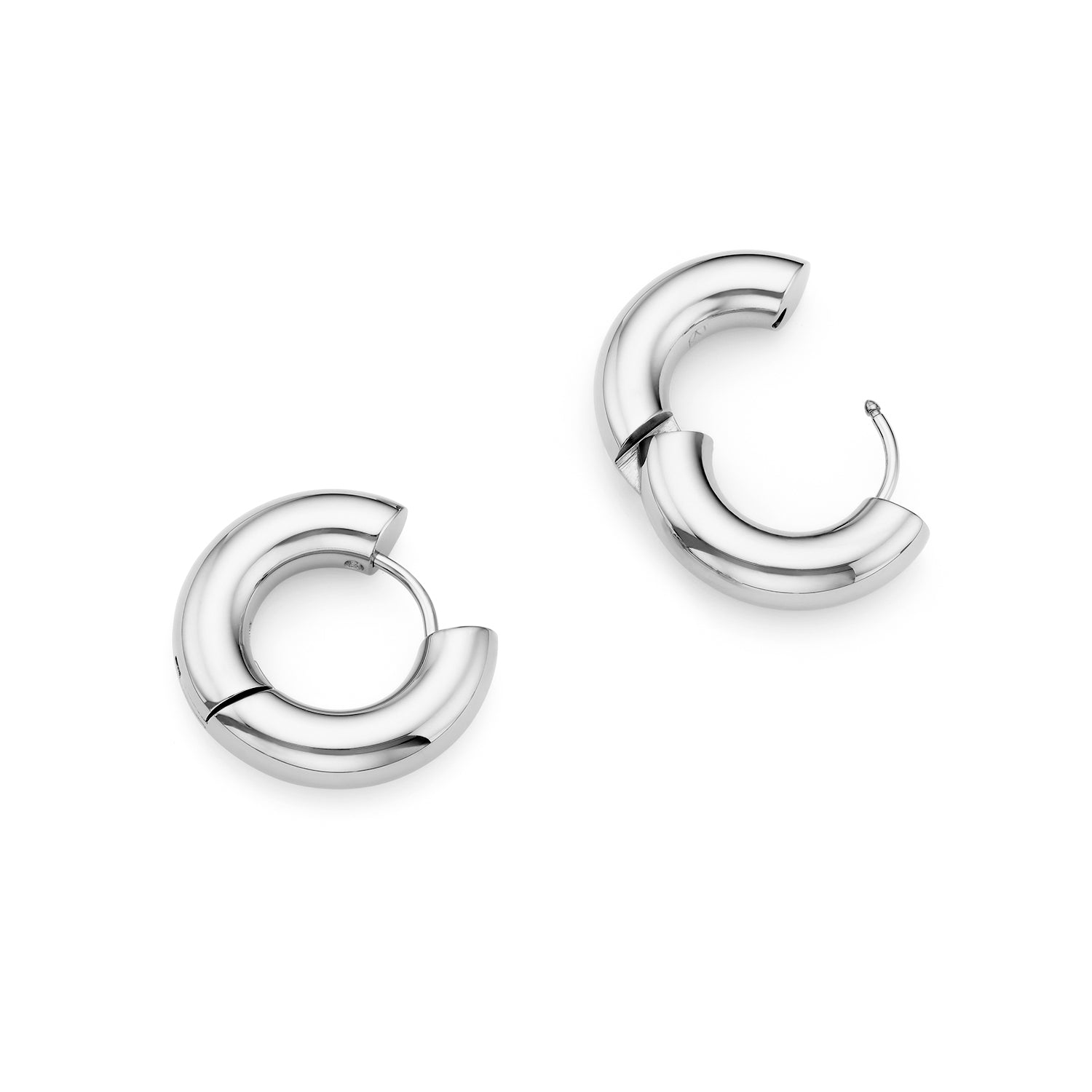 Small Chunky Huggie Hoop Earrings (Silver)