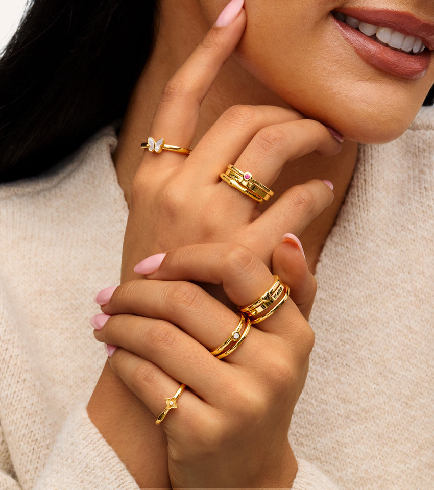 Fine Script Name Ring (Gold)