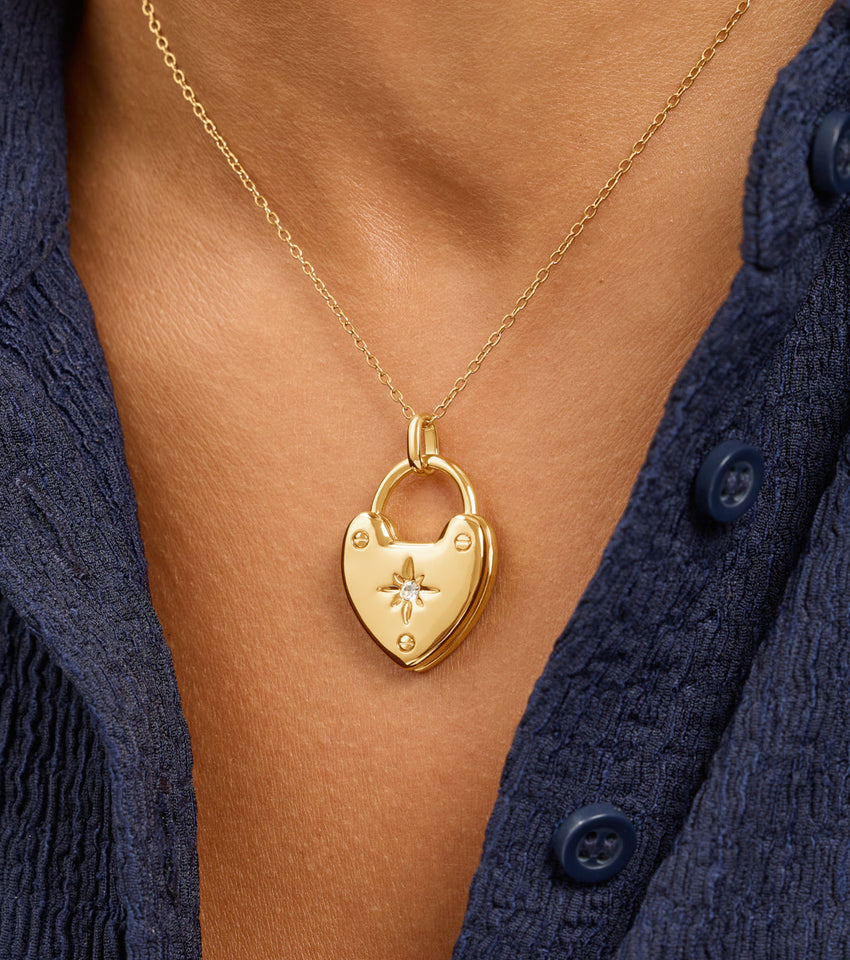 Photo Love Locket Necklace (Gold)