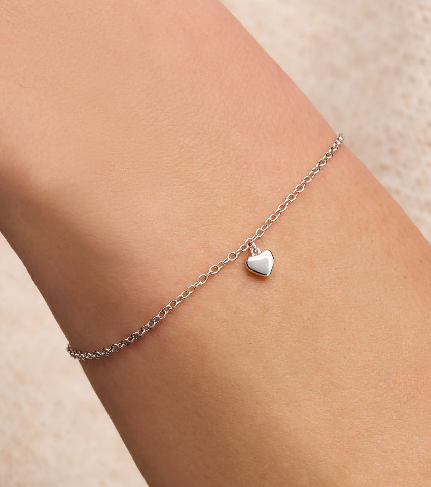 Fine Molten Heart Bracelet (Silver)