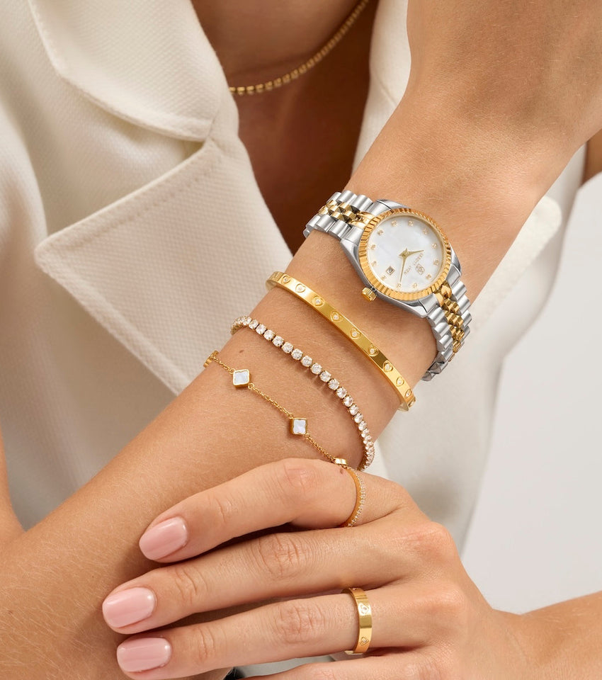 Belgravia Pearl Watch 30 & Crystal Bracelet Set (Gold)