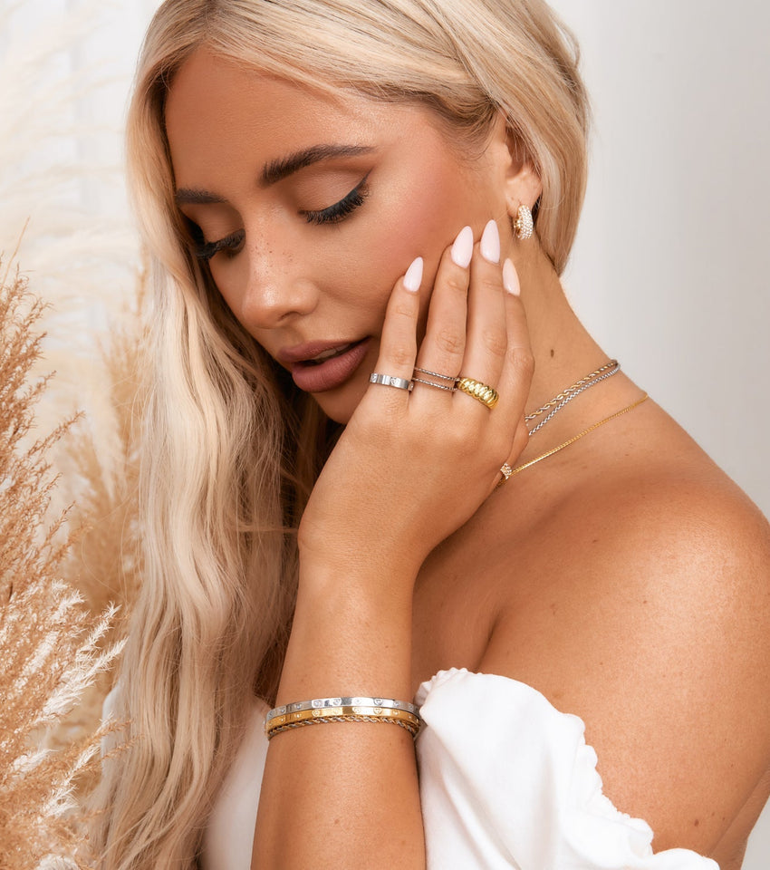 Chunky Croissant Ring (Gold)