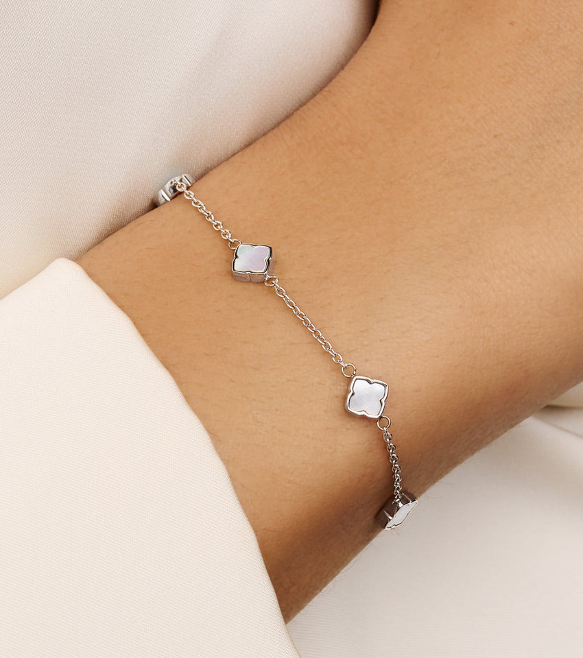 Mini Multi Pearl Clover Bracelet (Silver)