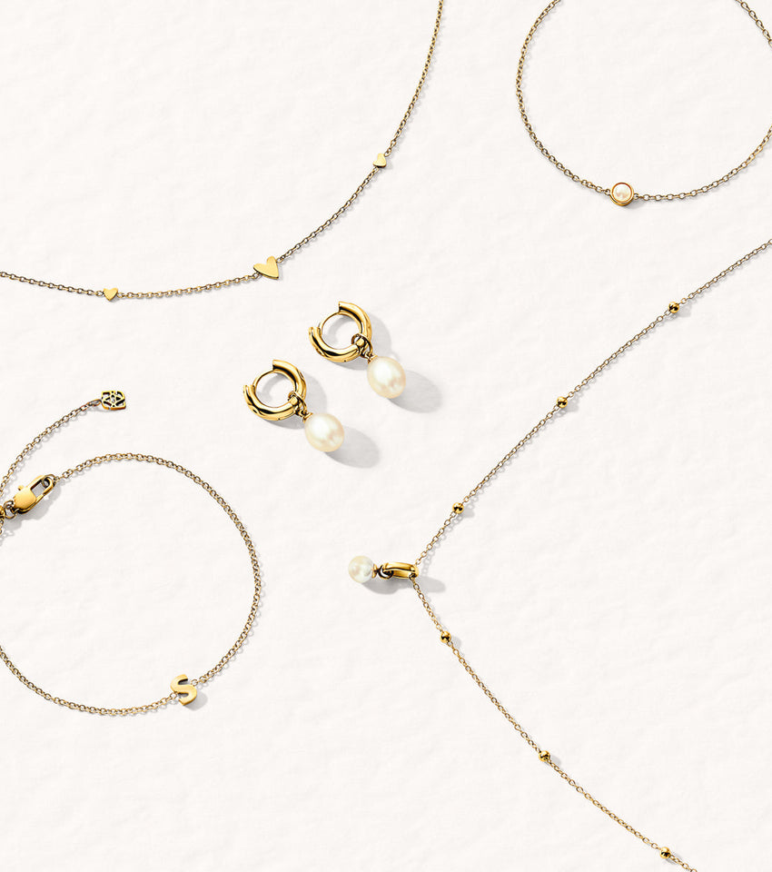 Mini Pearl Necklace Bridesmaids Gift Set (Gold)
