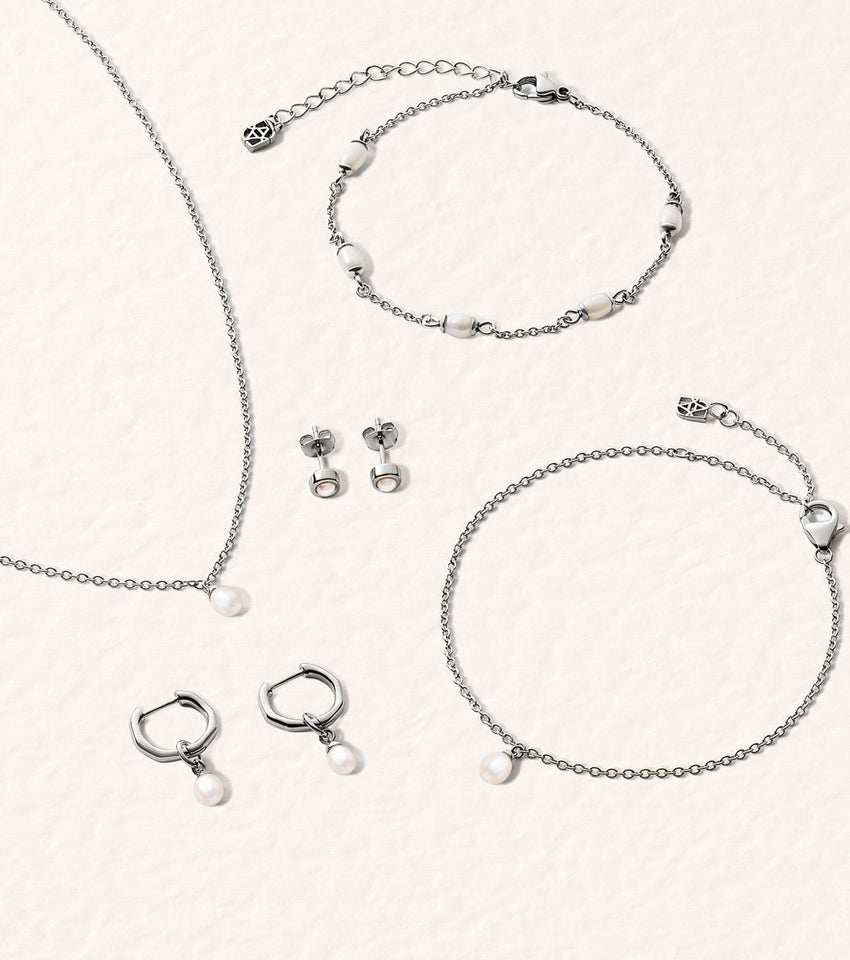 Fine Organic Pearl Necklace (Silver)