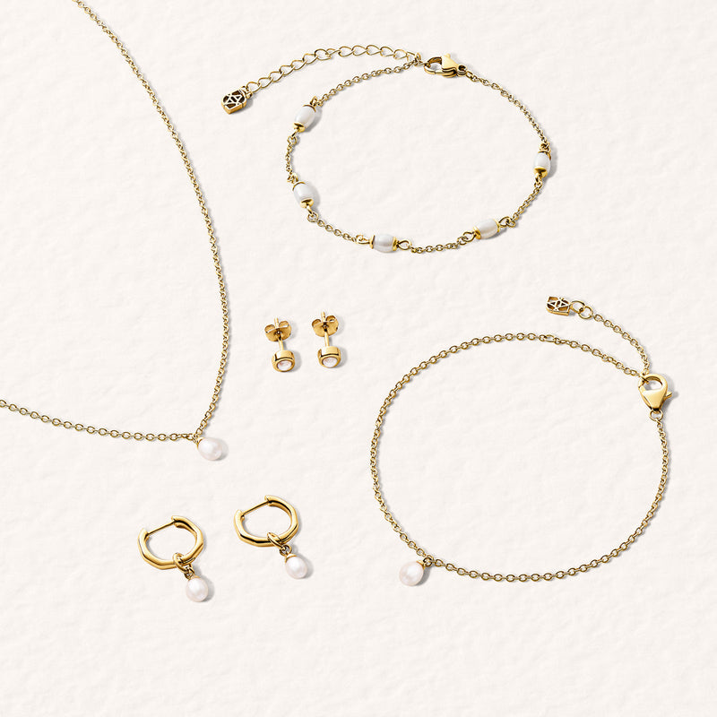 Fine Organic Pearl Bracelet (Gold)