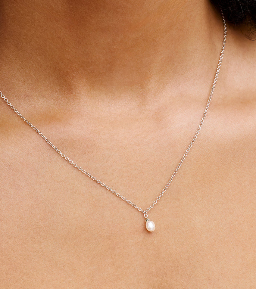 Fine Organic Pearl Necklace Bridesmaid Gift Set (Silver)