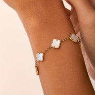 Pearl Clover Necklace & Bracelet Set (Gold)