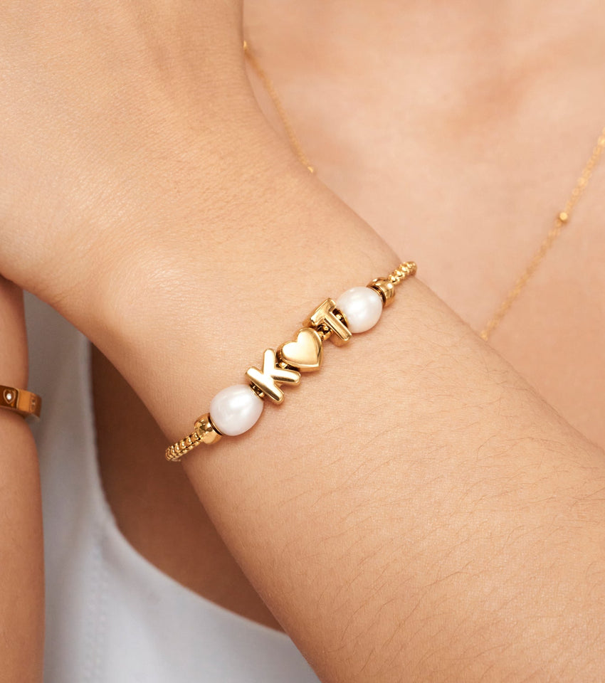 Organic Pearl Bracelet Charm (Gold)