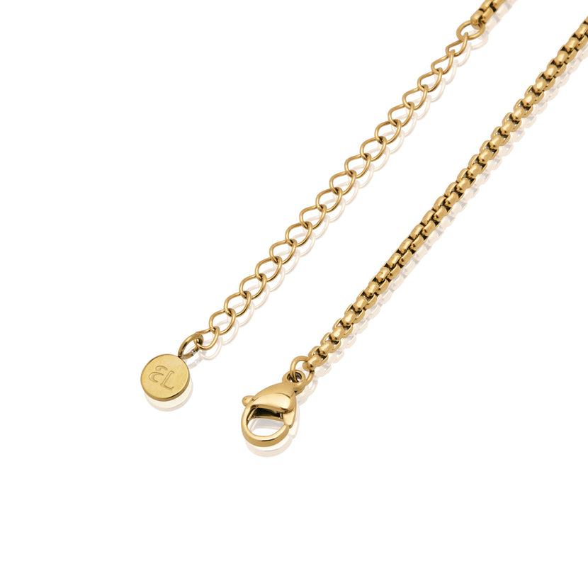 Pearl Custom Name Necklace (Gold)