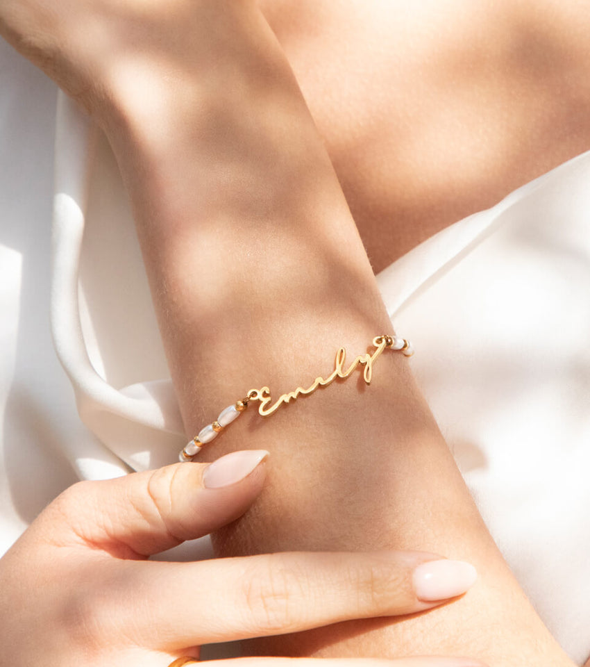 Pearl Chain Signature Name Bracelet (Gold)